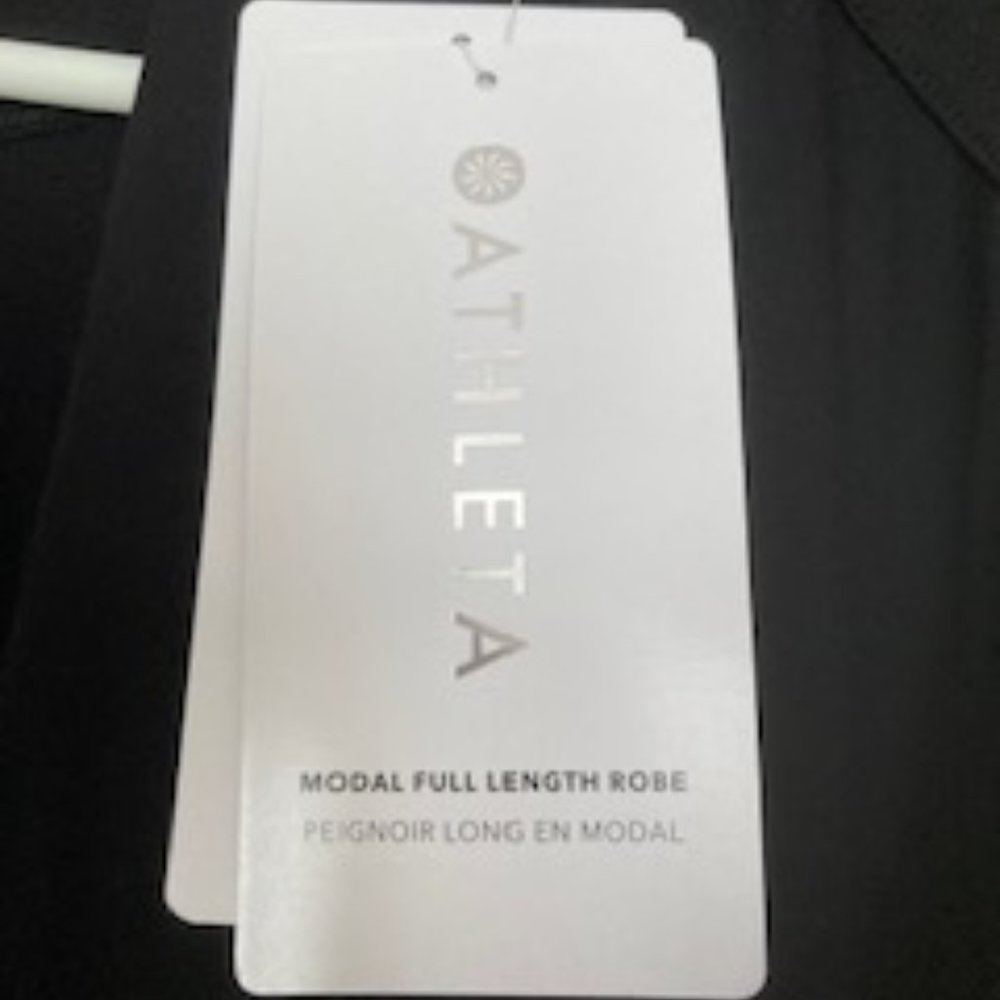 Alhleta New with Tags Model Robe - Picture 5 of 5